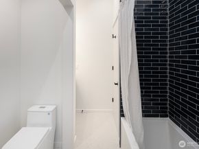7602 44th Avenue SW, Seattle WA 98136