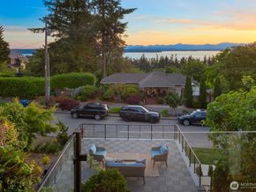 7602 44th Avenue SW, Seattle WA 98136