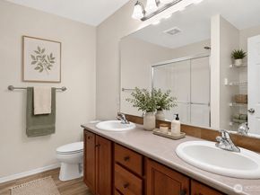 28700 34th Avenue S F3, Auburn WA 98001