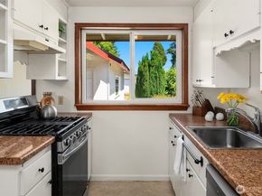 16022 11th Avenue SW, Burien WA 98166