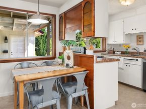 16022 11th Avenue SW, Burien WA 98166