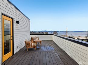 2626 58th Avenue SW A, Seattle WA 98116
