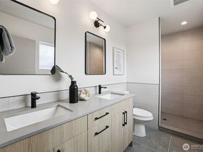 2626 58th Avenue SW A, Seattle WA 98116