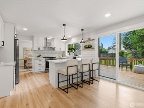 18009 NE 103rd Ct, Redmond WA 98052