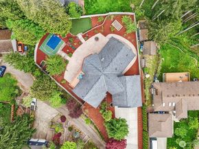 15831 SE 43rd Place, Bellevue WA 98006