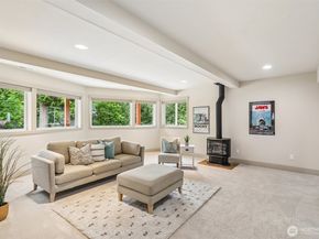 15831 SE 43rd Place, Bellevue WA 98006