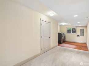 15831 SE 43rd Place, Bellevue WA 98006