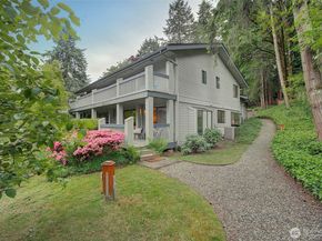 19616 61st Place NE 8, Kenmore WA 98028