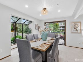 19616 61st Place NE 8, Kenmore WA 98028