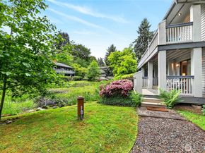 19616 61st Place NE 8, Kenmore WA 98028