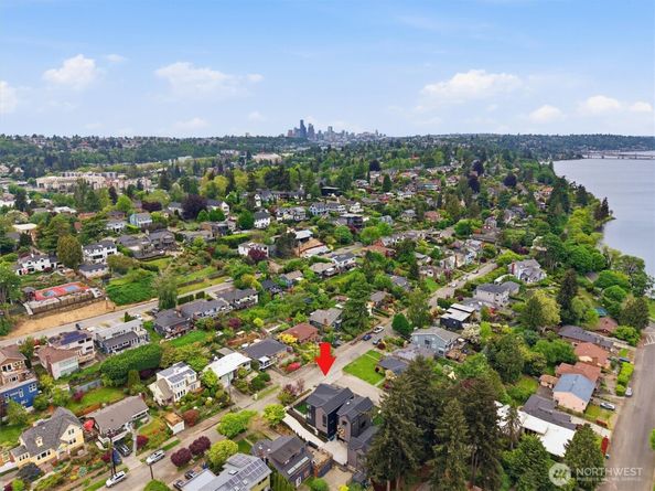 4235 S Bradford Street, Seattle WA 98118