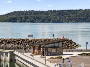 22222 Dock Avenue 2B, Des Moines WA 98198