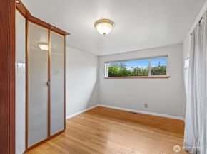 23206 84th Avenue W, Edmonds WA 98026