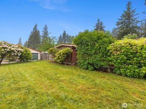 23206 84th Avenue W, Edmonds WA 98026