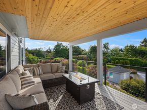 30825 36TH Court SW, Federal Way WA 98023