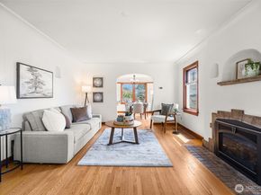 8248 16th Avenue NE, Seattle WA 98115