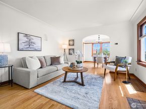 8248 16th Avenue NE, Seattle WA 98115