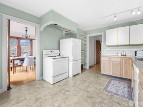 8248 16th Avenue NE, Seattle WA 98115
