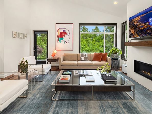 311 34th Avenue E, Seattle WA 98112