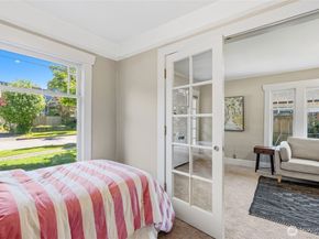 4051 19th Avenue SW, Seattle WA 98106