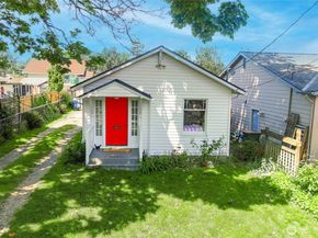 4051 19th Avenue SW, Seattle WA 98106