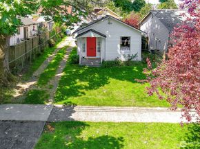 4051 19th Avenue SW, Seattle WA 98106