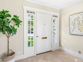 4051 19th Avenue SW, Seattle WA 98106