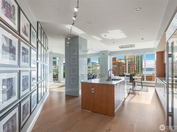 1920 4th Avenue 1405, Seattle WA 98101