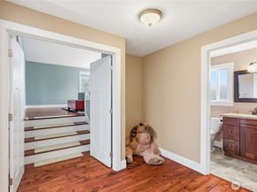 10927 NE 157TH Street, Bothell WA 98011