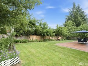 10927 NE 157TH Street, Bothell WA 98011