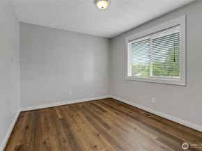 2613 SW 340th Place, Federal Way WA 98023