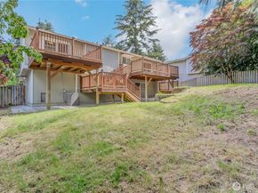 2613 SW 340th Place, Federal Way WA 98023