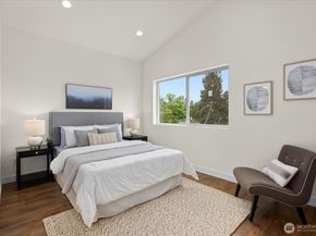 10330 Ashworth Avenue N, Seattle WA 98133