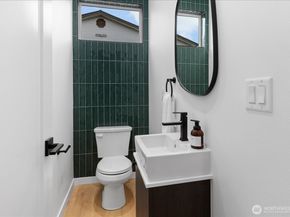 1760 NW 60th Street A, Seattle WA 98107
