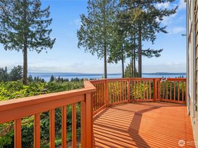 7393 Braemar Drive, Edmonds WA 98026