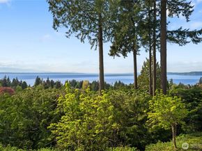 7393 Braemar Drive, Edmonds WA 98026