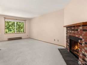 12715 NE 120th Street C3, Kirkland WA 98034