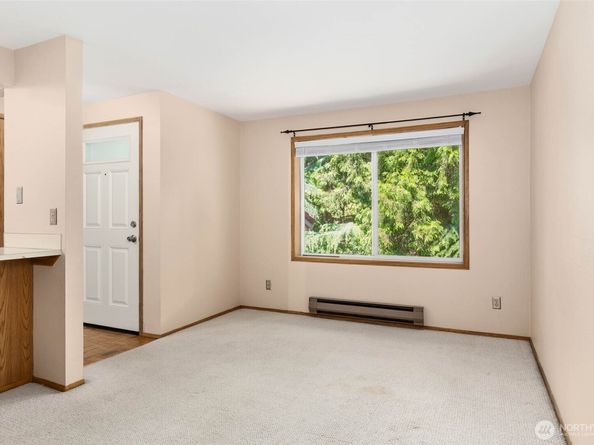 12715 NE 120th Street C3, Kirkland WA 98034