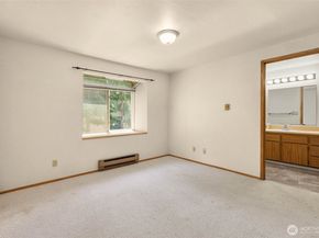 12715 NE 120th Street C3, Kirkland WA 98034