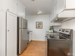 403 Terry Avenue Apt. 2, Seattle WA 98104