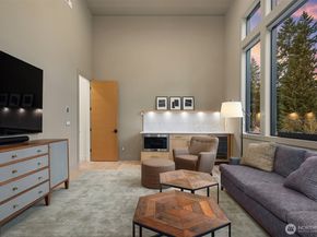 2131 104th Place SE, Bellevue WA 98004