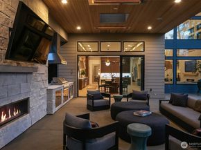 2131 104th Place SE, Bellevue WA 98004