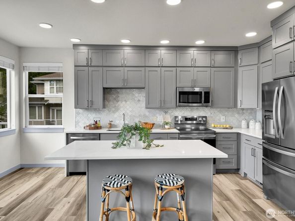 2680 139th Avenue SE 55, Bellevue WA 98005