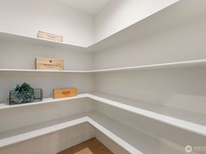 3305 S Hanford Street, Seattle WA 98144