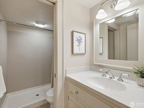5937 37th Avenue SW, Seattle WA 98126