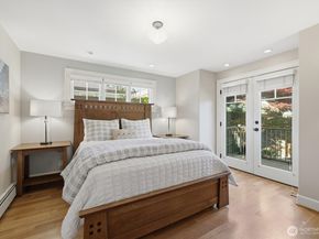 5937 37th Avenue SW, Seattle WA 98126