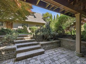 5937 37th Avenue SW, Seattle WA 98126