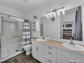 12530 Admiralty Way C102, Everett WA 98204