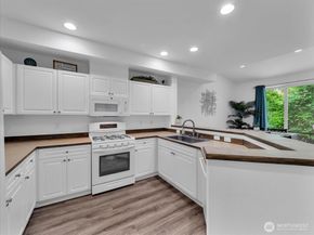12530 Admiralty Way C102, Everett WA 98204