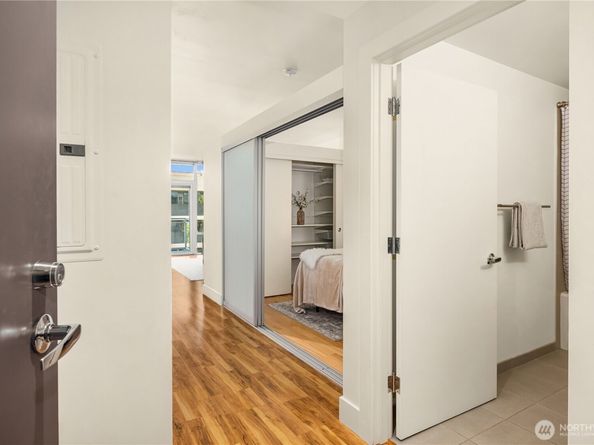 2911 2nd Ave 616, Seattle WA 98121